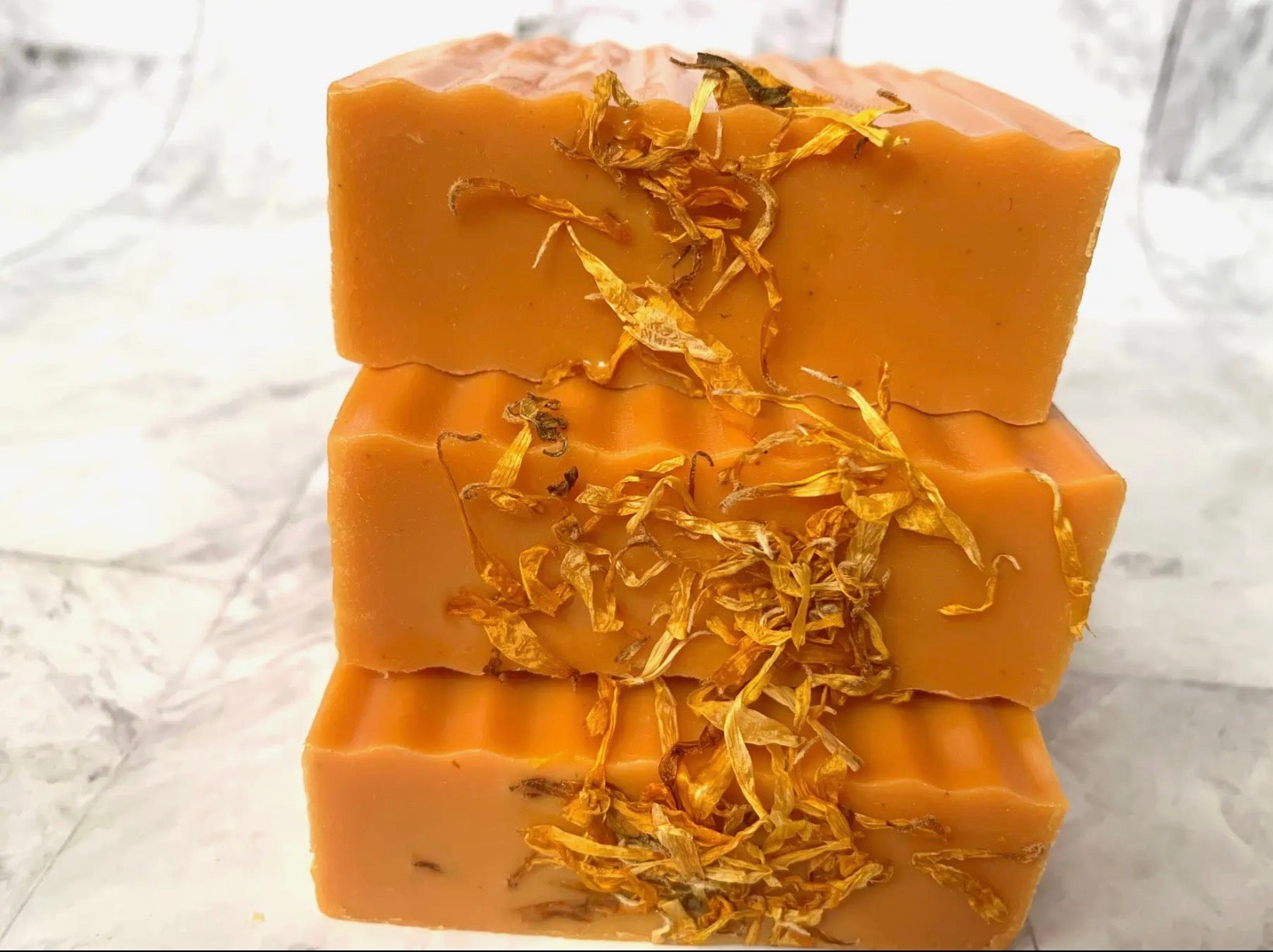 Turmeric & Manuka Honey Soap