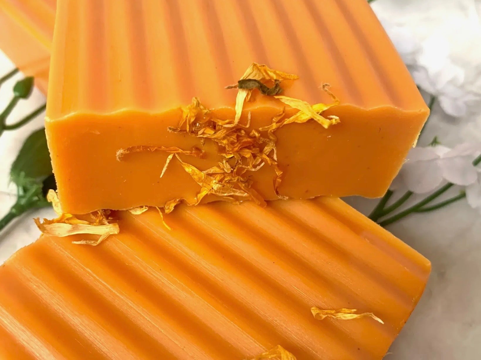 Turmeric & Manuka Honey Soap
