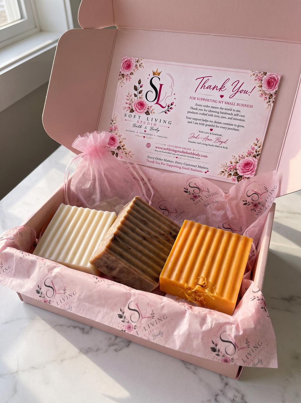 Sea Moss & Manuka Honey Soap